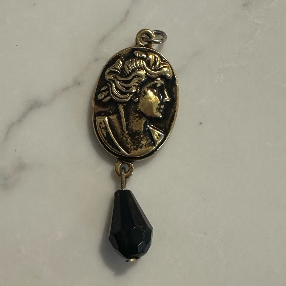 Gold-color and Black Cameo Pendant - Picture 2 of 2